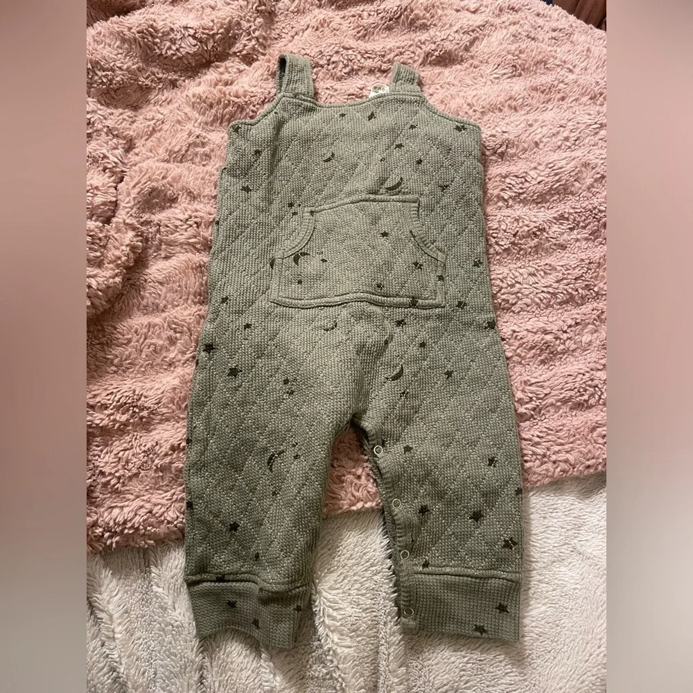 NWOT Kate Quinn Organic Cotton Stars and Moon Patterned Jumper